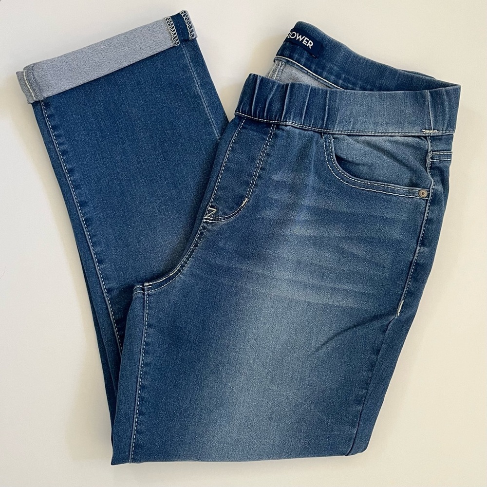 NWOT ~Wallflower~ cuffed ankle pull on stretch jeans juniors size 9 Amal